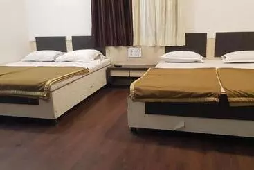 Majatalo Blueberry Budget