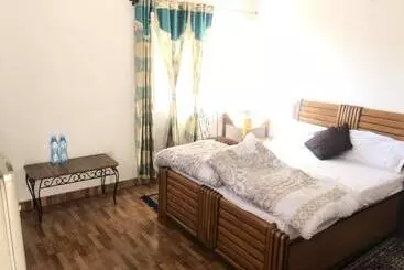 Pensjonat White House In Nainital