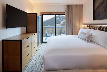 هتل The Cloudveil, Autograph Collection