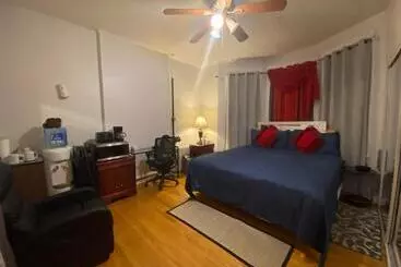 Majatalo Room In Guest Room   7privateroom Jacuzzimassage Sitparking15mins2ny