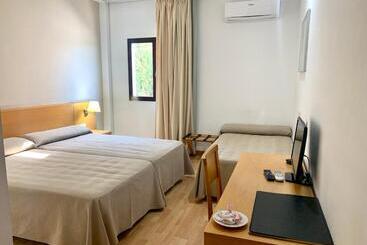 ホテル Don Polvorón