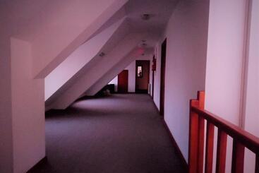 בית מלון כפרי Hosteria Via Rondine