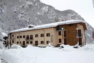 בית מלון כפרי Residence Bellevue