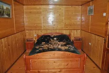 Hotelli сосновий двір