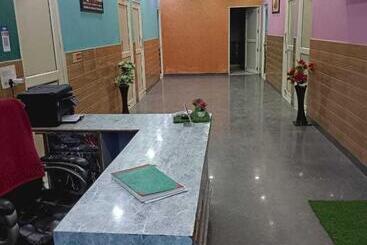 Hotell Oyo 43961  Yatra