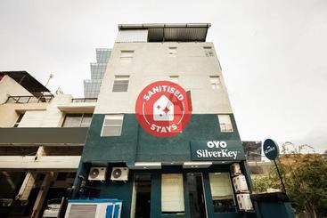 Hotel Silverkey Executive Stays 76822 S7