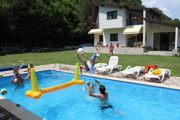 Pensjonat Casuta Didi