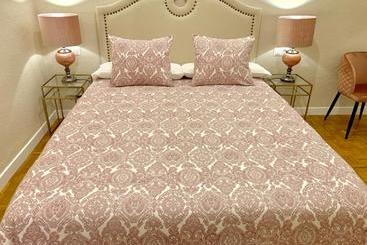 Pension Hi Valencia Cánovas