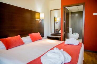 Hospedium Hotel Valles De Gredos Golf