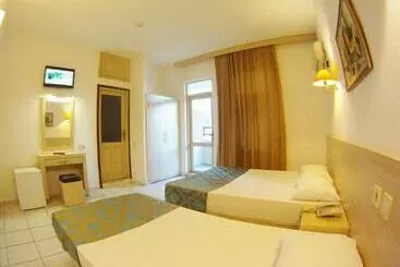 Hotel Kleopatra Carina