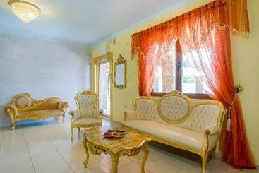 Paradice Hotel Luxury Suites Near Zorbas Beach Free Breakfast