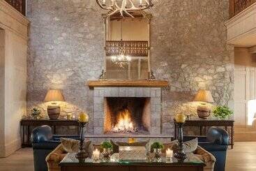 Santa Marina Arachova Resort & Spa