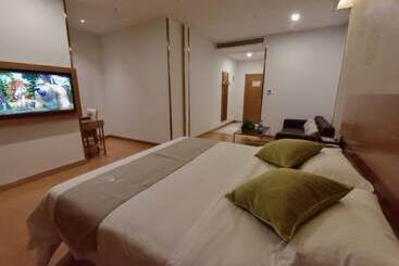 Hotel Greentree Inn Huanggang Qichun County Ouyada Square Express