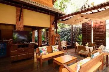 Hotel Baan Talay Dao