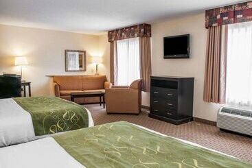 هتل Comfort Suites Southport