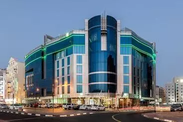 Отель Holiday Inn Dubai Al Barsha, An Ihg