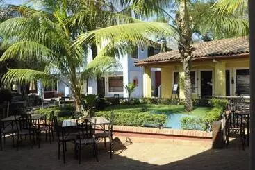 Hotelli Tropical Gardens Suites And Apartments