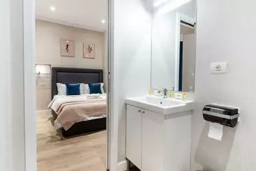 هتل آپارتمان Degoya Studios Bucharest Old Town