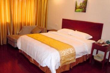 בית מלון כפרי Greentree Inn Hebei Cangzhou Qing County Jingfu S) Street Express