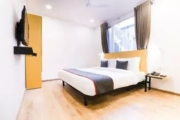 Hôtel Townhouse Prithvi Resort Near Phoenix Palassio