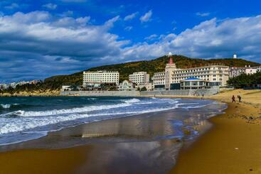 فندق Weihai Xuefu Golden Beach