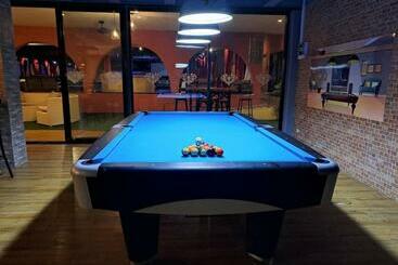 Resort Pm Lake Mabprachan Pattaya