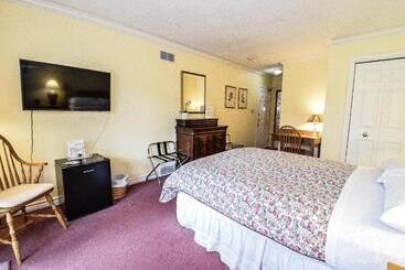 تختخواب و صبحانه Blairpen House Country Inn