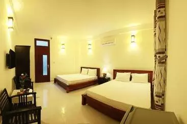 هتل Sunrise Homestay