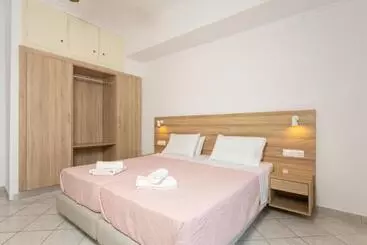 Pensiune Eftihia Studios