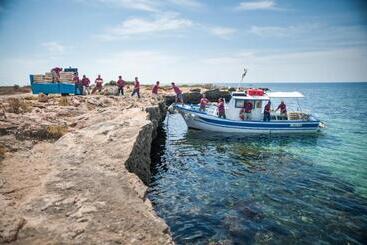 Hotel Calamoni Apartments & Wine Experience