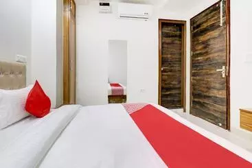 Flagship Hotel Royal Residency