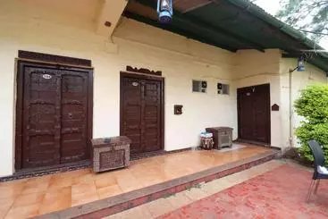 Hotel Pool Stay In Mahabaleshwar