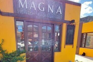 تختخواب و صبحانه Magna