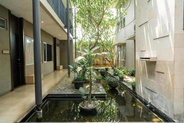 Hotel 3j Home Lippo Karawaci