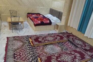 Pension Majestic Mountain Bhaiji Guest House