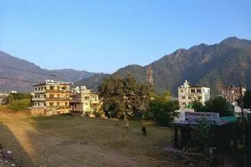 Landlopers Hostel