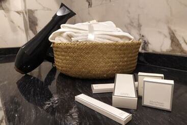 Etiz Hotels & Residences