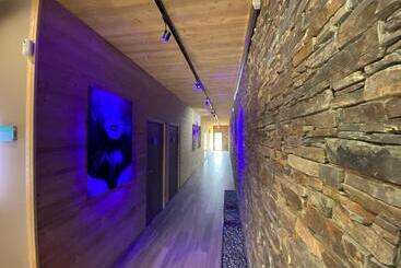 בית מלון כפרי World