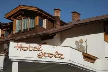 ホテル Stolz