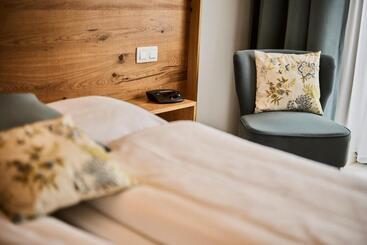 Logis Hotel La Métairie & Son Auberge