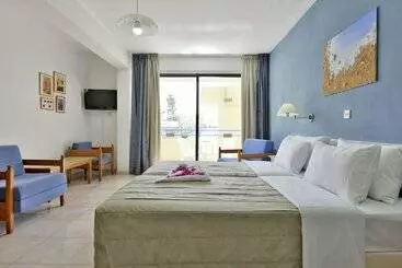 מלון דירות Napa Prince Hotel Apts
