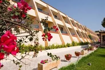 アパートホテル Napa Prince Hotel Apts