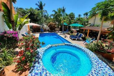 Szálloda Ito Swiss Oasis   Playa Zicatela   Adults Only