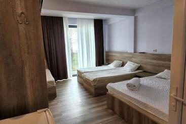 پانسیون Black Sea House Georgia