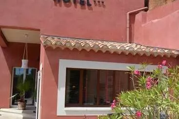 Otel La Maison Des Ocres   Provence