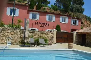 Hotel La Maison Des Ocres   Provence