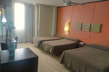 Hotel Puerta De Ocaña