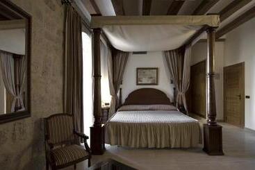 فندق Senorio de Olmillos