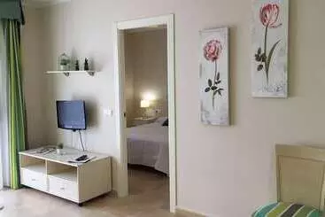 Apartamentos Esmeralda Suites Unitursa