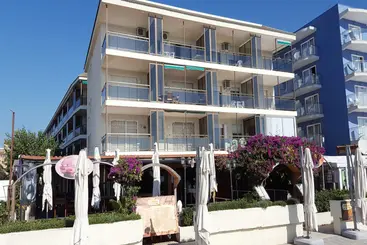 Apartamentos Turísticos Augustus